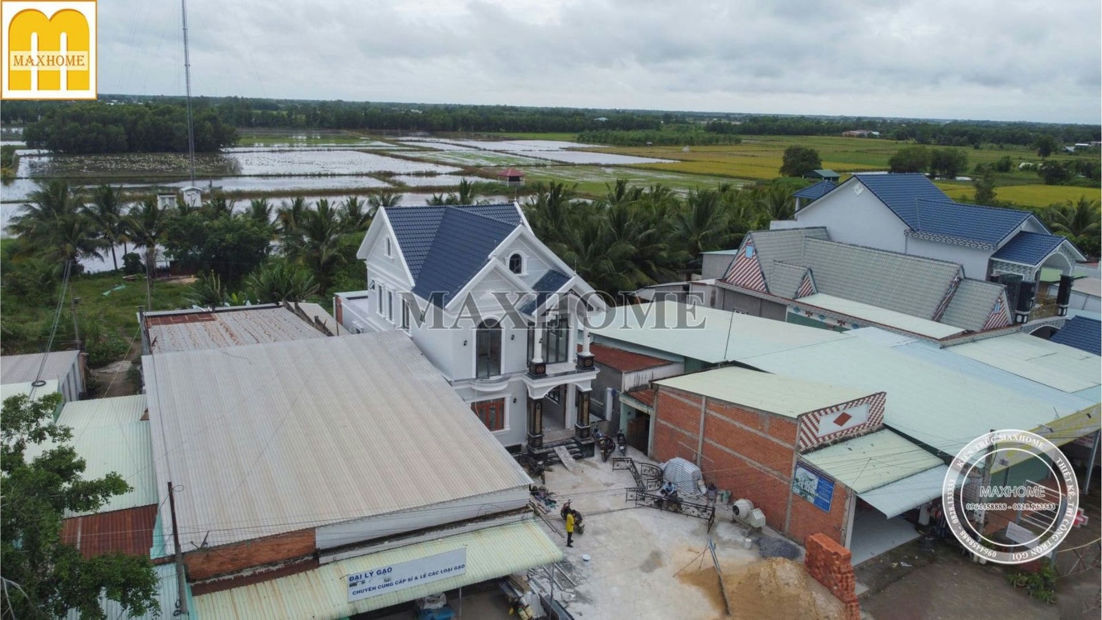 Công trình mái Thái 2 tầng cực đẹp đang trong giai đoạn hoàn thiện