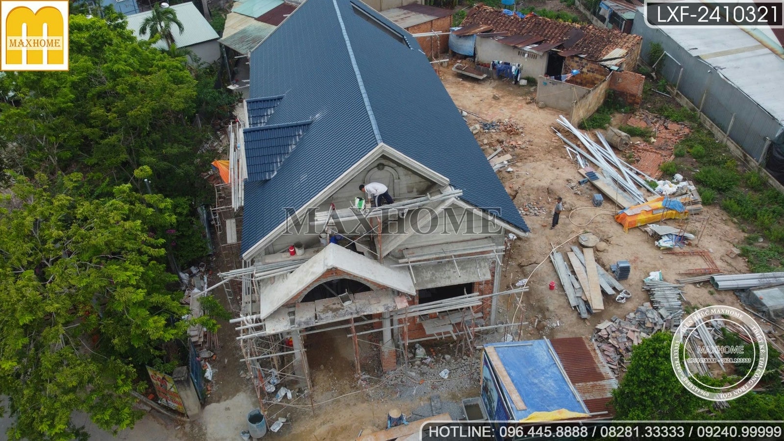 Ghé thăm tiến độ công trình nhà vườn mái Thái hoành tráng tại Bình Dương