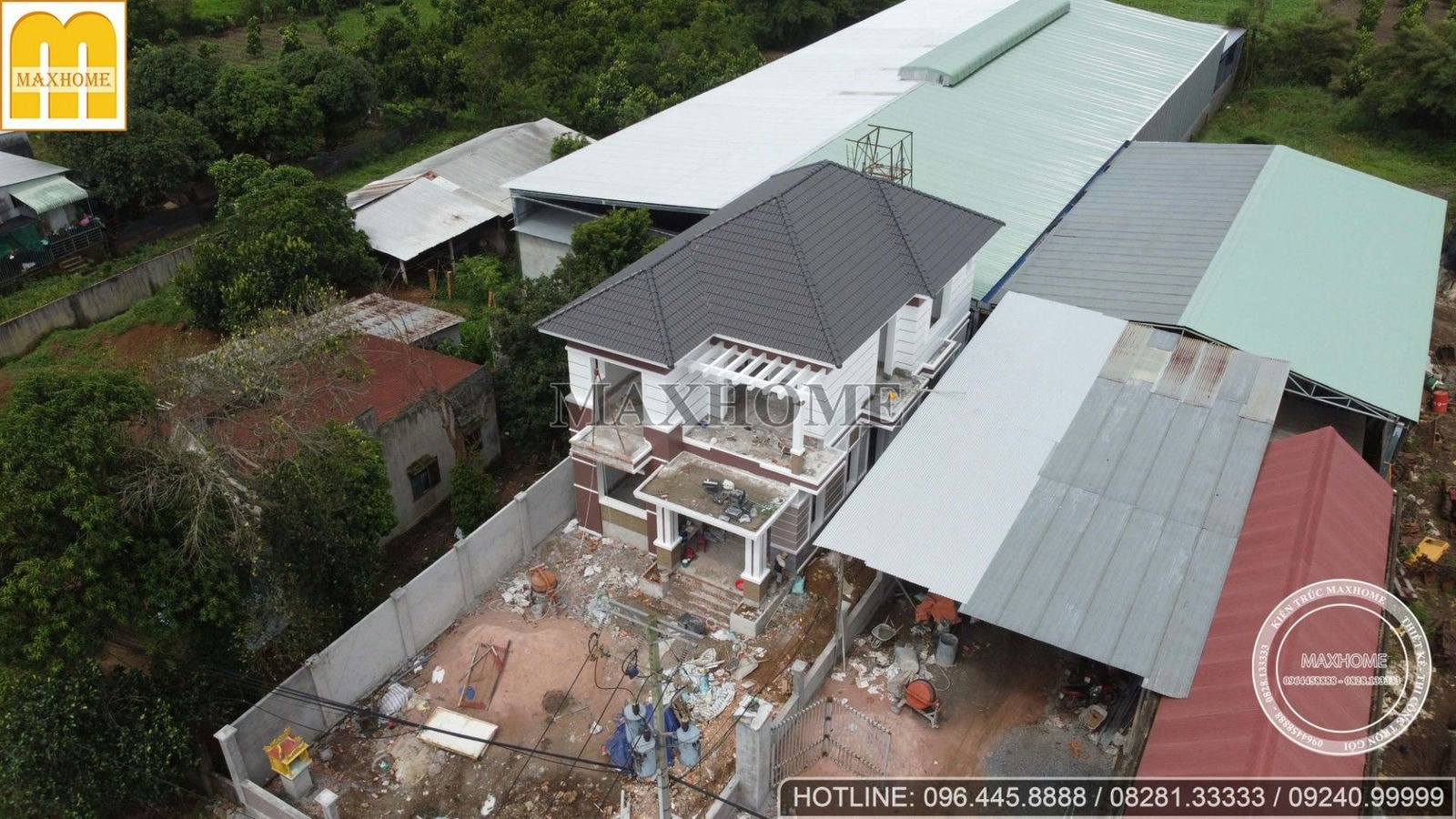Kiểm tra thực tế công trình do thợ xây giỏi Maxhome thi công tại Đồng Nai